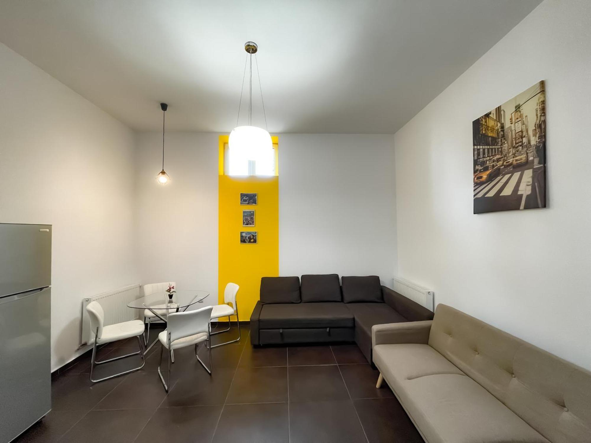 Cool Flat In The Heart Of Bucharest'S Fun And History Lejlighed Eksteriør billede