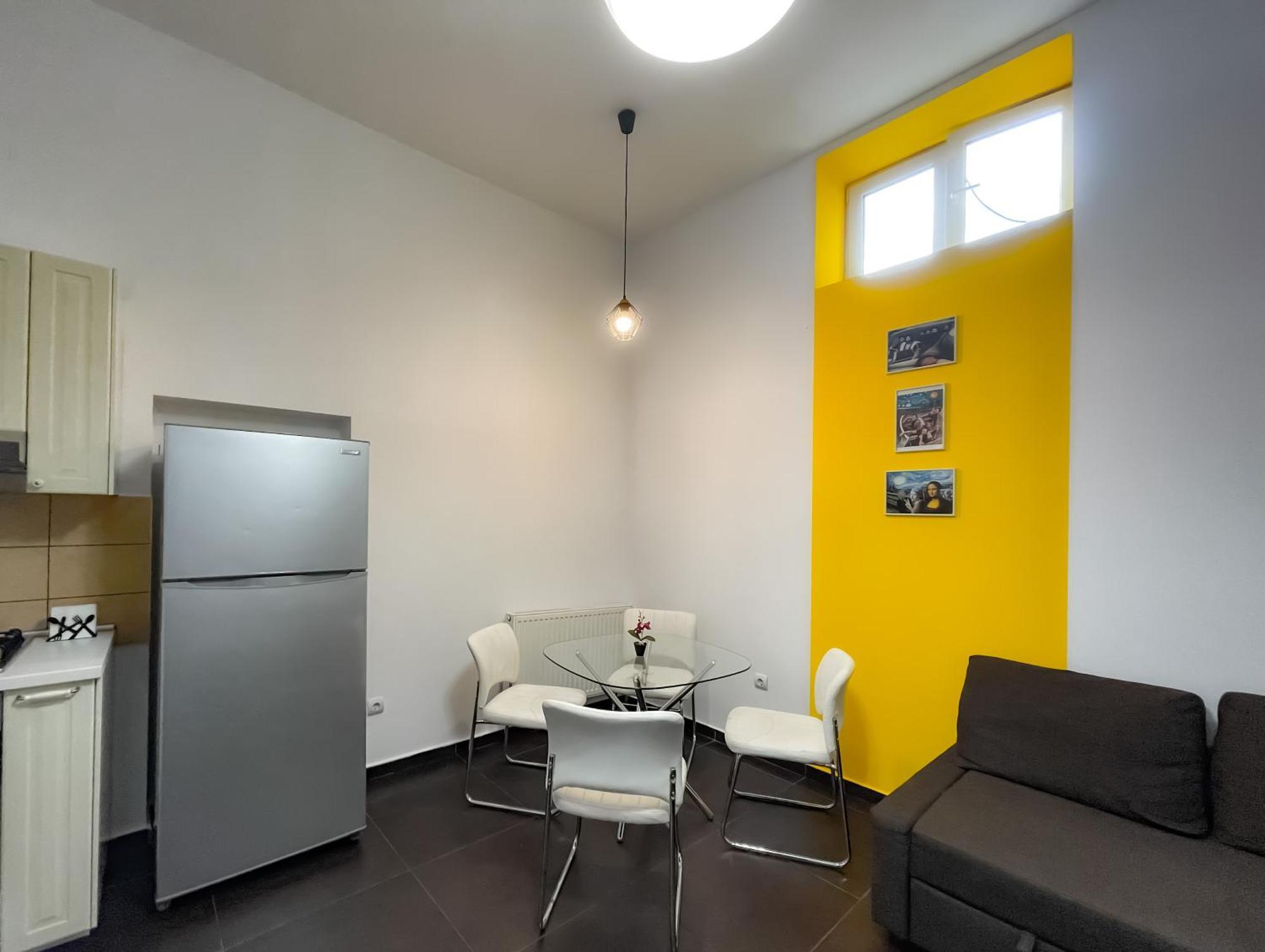 Cool Flat In The Heart Of Bucharest'S Fun And History Lejlighed Eksteriør billede