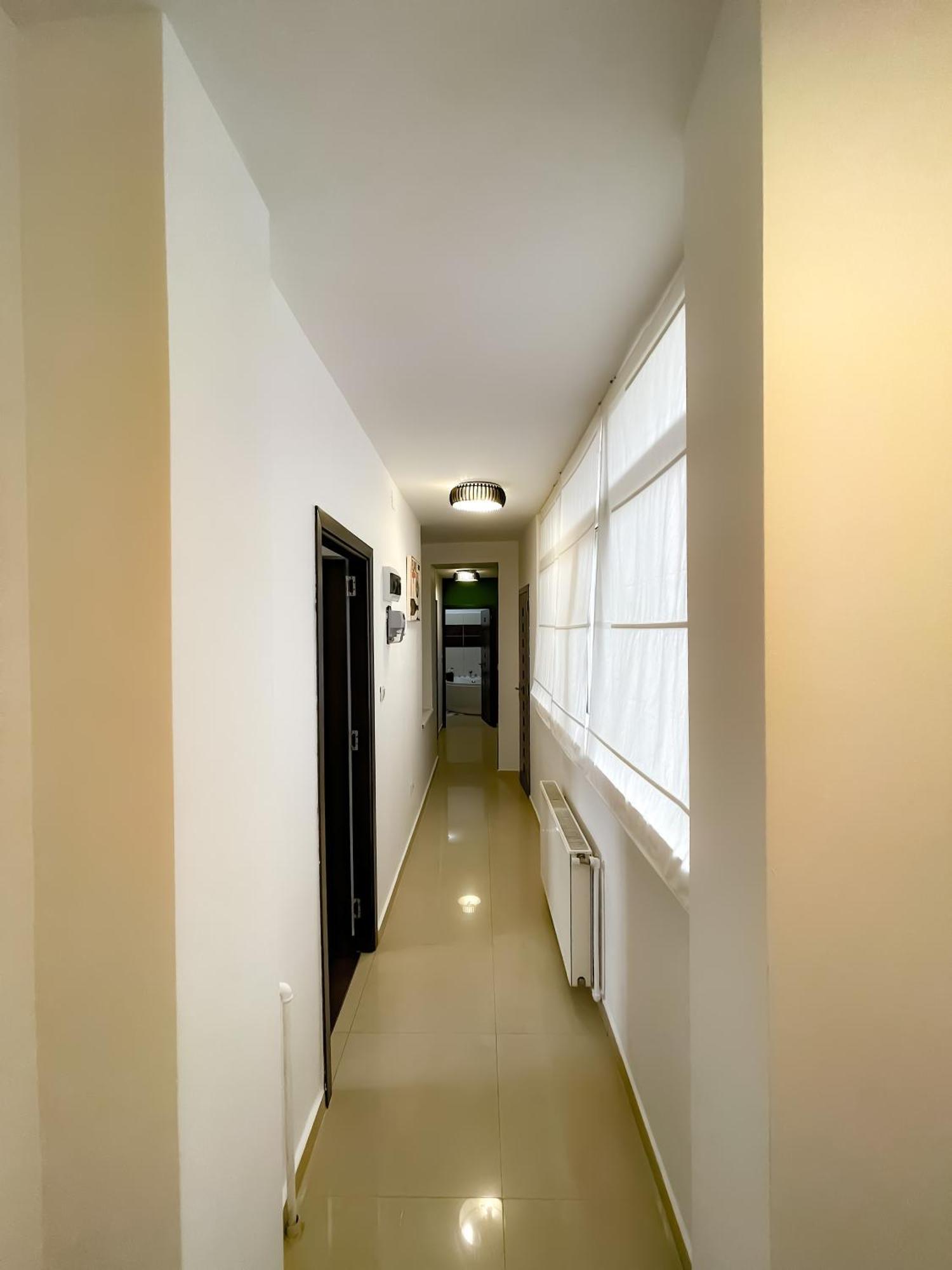 Cool Flat In The Heart Of Bucharest'S Fun And History Lejlighed Eksteriør billede