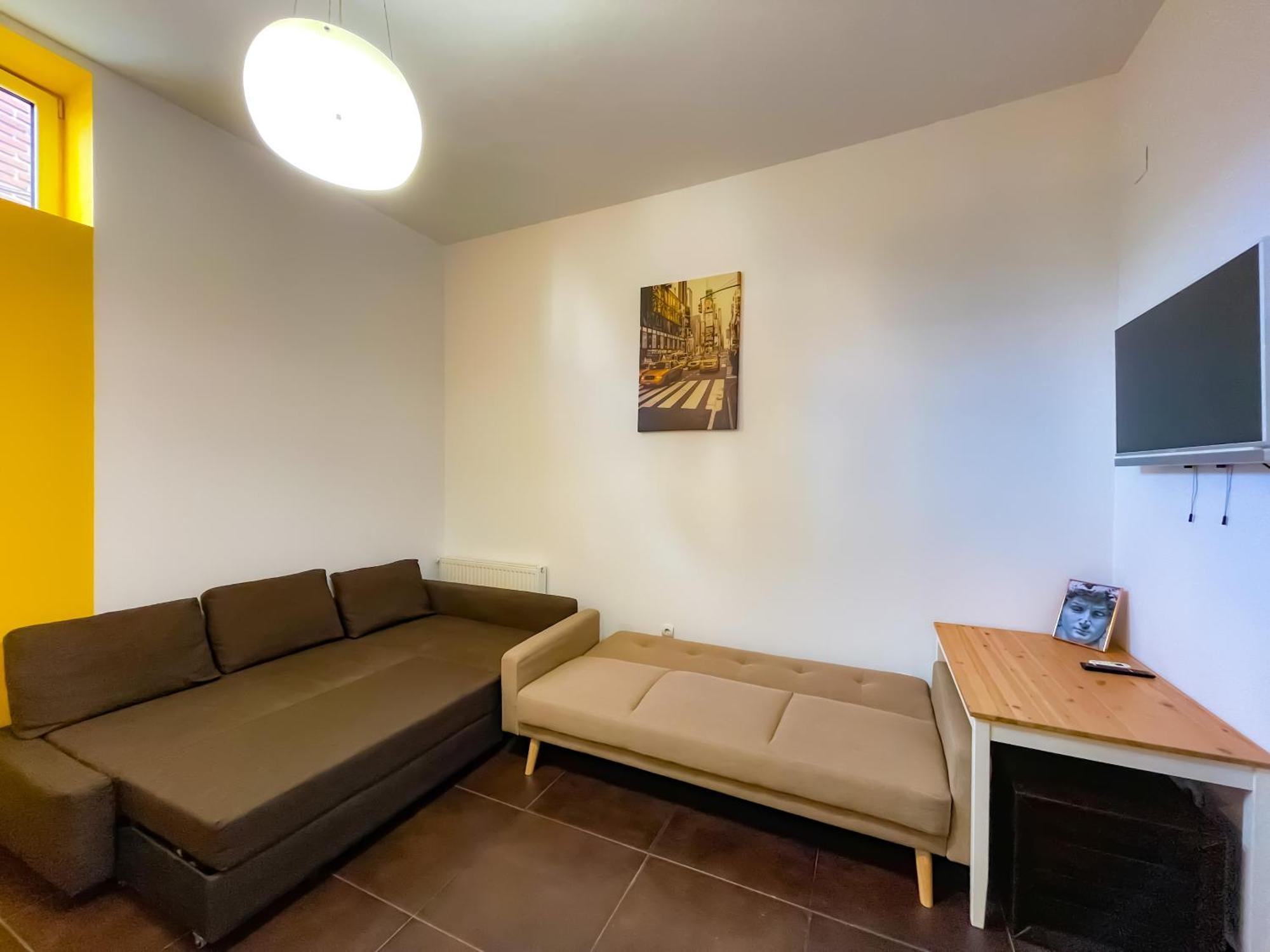 Cool Flat In The Heart Of Bucharest'S Fun And History Lejlighed Eksteriør billede